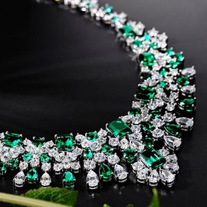 Collar con Colgante de Diamantes de Imitación 5A, Color Verde y Rojo, Diseño Exagerado y Elegante de Dylam, Ideal para Cenas, Bodas y Eventos - Product Image 3