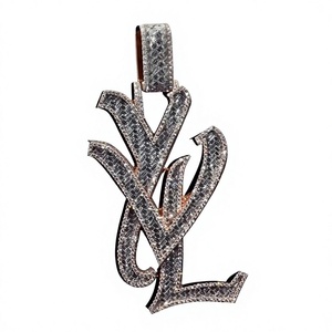 Colgante con Letra YVL, Plata 925, Moissanita, Incrustaciones de Diamantes Corte Esmeralda, Estilo Hiphop, Unisex, Regalo, Joyería - Product Image 1