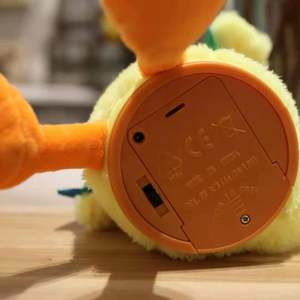 Vente en gros : Nouveauté ! Peluche Canard Parlant Danseur et Chanteur, Jouet Électronique pour Enfants, Cadeau Idéal - Product Image 4