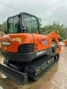 Miniexcavadora de cadenas Doosan DH55 de segunda mano de alta calidad y bajo precio con motor original y rendimiento ultraalto - Product Image 2