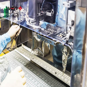 Reducción de la inversión inicial y el costo de funcionamiento futuro Máquina de fabricación de infusión IV de bolsa blanda sin PVC de solución salina normal - Product Image 3