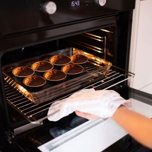 Gobelets de cuisson en aluminium noir doré de 55 ml/200 ml avec couvercle en PP, résistants à la chaleur et adaptés au micro-ondes, de qualité alimentaire, pour la restauration et les desserts - Product Image 3