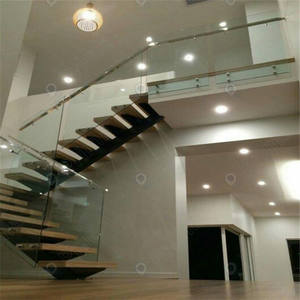 Garde-corps en verre avec mains courantes en <span class=keywords><strong>bois</strong></span> Verre trempé Accents en <span class=keywords><strong>bois</strong></span> Clous en métal Convient aux intérieurs modernes classiques - Product Image 4