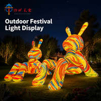 Lanterne géante gonflable en forme de lapin en soie pour l'extérieur, sculpture lumineuse LED moderne et colorée pour parc à thème