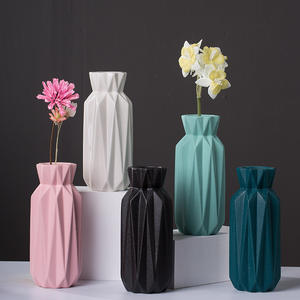 Vase de table en porcelaine de style européen bohème, ornement créatif, simple, moderne, luxe léger, rétro, décoration d'intérieur artisanale - Product Image 2