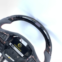 Volant en fibre de carbone personnalisé pour Ford MK3 Focus avec écran LED en carbone forgé