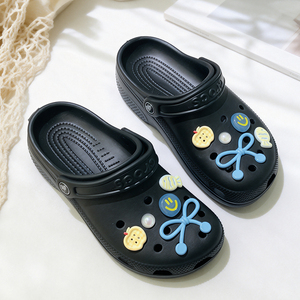 Decorazioni per Scarpe Fatte a Mano, Fiocchi Sorridenti, Pesciolini, Bottoni a Forma di Mela, Accessori di Alta Qualità Personalizzabili - Product Image 3