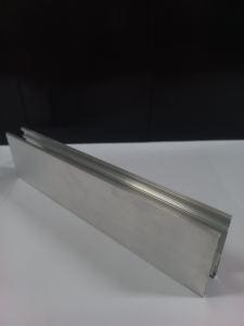Perfil de Techo en H de Aluminio 6063-T5, Anodizado Transparente o con Recubrimiento en Polvo, para Techos Lineales y Cubiertas, Indonesia - Product Image 6