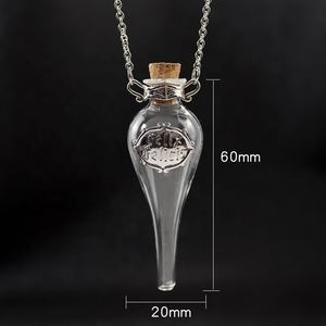 Vente flash - Pendentif bouteille magique transparente pour vœux |   Flacon en <span class=keywords><strong>verre</strong></span> 20x60mm avec bouchon en liège et chaîne en acier inoxydable de 60cm - Product Image 2
