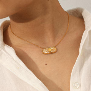 Collares de concha triturada con abalorio colorido, collar con colgante de concha de cauri esmaltado dorado, joyería para mujeres y niñas - Product Image 3