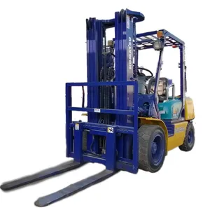 Il giappone ha usato l'operazione manuale FD30 FD30T alimentata diesel del carrello elevatore komatsu da 3 tonnellate FD30T-14 FD30T-16 FD30T-17