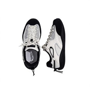 Chaussures de marche Gorpcore pour hommes, baskets tendance en cuir synthétique et mesh, chaussures décontractées à lacets, chaussures de marche en plein air, semelle extérieure en PVC - Product Image 3