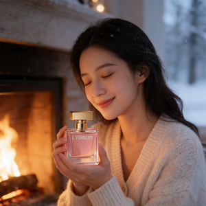 Spray Corporal con Aceites Esenciales Orgánicos para Mujer, Aroma Floral Duradero, Venta al Por Mayor - Product Image 2