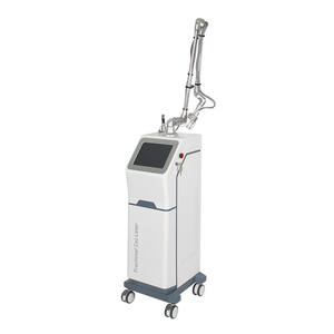 Machine de rajeunissement cutané au laser CO2 fractionné avec écran tactile et bras réglable pour usage professionnel - Product Image 2