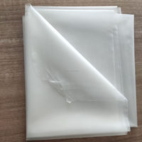 Kit d'aiguilles d'injection capillaire pour la fabrication de perruques, de toupets, de compléments capillaires, de prothèses capillaires adhésives et pour la formation sur la pose manuelle des cheveux sur tête d'entraînement