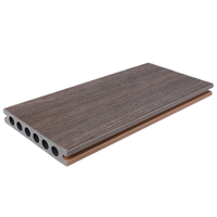 Platelage composite en plastique et bois imperméable, panneaux de terrasse en bois composite WPC pour l'extérieur, le patio, le balonly, le bord de la piscine