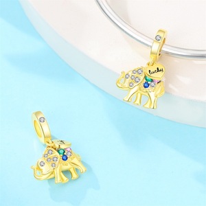 Colgante de pulsera de cobre chapado en oro, con temática de animales e insectos, un estilo popular de joyería y accesorios de moda. - Product Image 6