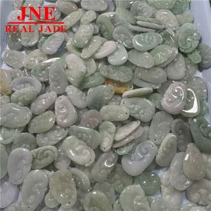Ciondolo in Giadeite di Grado A, Ciondolo Buddha Ruyi in Giadeite, Piccolo Ciondolo Naturale Pixiu in Giadeite, Articolo in Giada - Product Image 2