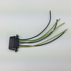 Jetta Passat B5 Bora Accelerator Pedal Connector 3B0972706 4 Pin Plastic Auto Wiring <b>Harness</b> Plug - Product Image 1