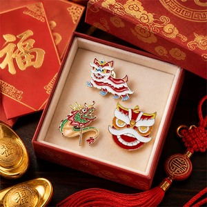 Vente chaude Style chinois bonne année belle Dragon Lion prix usine épingle en métal Badges sans quantité minimale de commande épingles en émail doux personnalisées - Product Image 3