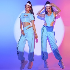 Traje de poliéster para <span class=keywords><strong>mujer</strong></span> adulta, estilo deportivo, para práctica de danza del vientre, jazz, danza, disfraz de bar nocturno, Gogo, <span class=keywords><strong>bailarina</strong></span> principal, accesorio promocional para negocios - Product Image 1