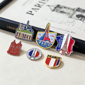 Spille con Bandiera Nazionale Francese, Badge Personalizzati in Smalto Morbido con Monumenti di Parigi, Souvenir Magnetici Francesi all'Ingrosso - Product Image 4