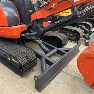 Excavadora de cadenas pequeña Kubota KX163 de 5.6 toneladas, de segunda mano, con pocas horas de uso, cero cola, para construcción interior y paisajismo. - Product Image 5