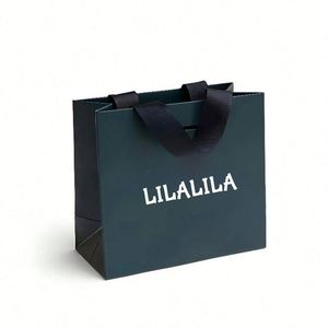 ถุงกระดาษของขวัญสำหรับบรรจุภัณฑ์น้ำหอม พิมพ์โลโก้ตามสั่ง ทำจากกระดาษรีไซเคิล พร้อมหูหิ้วเชือก - Product Image 6