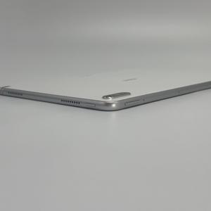 Tablet Usada MatePad de 10.4 Pulgadas Blanca y Gris, 6GB de RAM + 128GB de Almacenamiento - Product Image 3