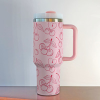 Gobelet isotherme pour voiture 40oz en acier inoxydable, rose à petites fleurs, avec poignée et paille, design moderne et minimaliste, idéal comme gobelet cadeau, pour le marché international