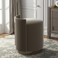 Dossier de pouf cylindrique siège rembourré et base en métal petit pouf rembourré avec base d'accent dorée
