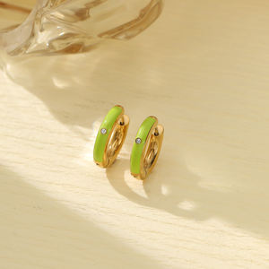 Nimai ต่างหูห่วงสแตนเลสเคลือบน้ำมันสีสันสดใสเครื่องประดับชุบทอง18K สำหรับผู้หญิง - Product Image 3