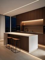 Lemari Dapur Dinding Motif Kayu Oak Elegan, Solusi Furnitur Kustom Pulau Dapur untuk Kontraktor Interior Hunian Eropa