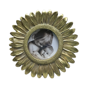 Wholesale Retro Style Baroque 3x3 Circle Resin Photo <strong>Frame</strong> <strong>Small</strong> Round Wall Hanging Ornate Painting <strong>Frame</strong> For Weddings