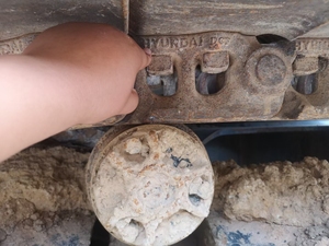 Excavatrice Hyundai 215-9 d'occasion de marque coréenne haut de gamme, performances stables, faible consommation de carburant, équipement de construction d'occasion - Product Image 6