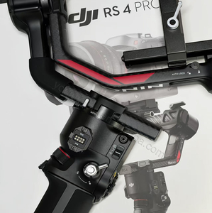 <span class=keywords><strong>DJI</strong></span> RS 4 <span class=keywords><strong>Pro</strong></span> <span class=keywords><strong>Combo</strong></span> Original, Admite Motores Duales de Enfoque y Zoom, con Control Remoto, con LiDAR e Interconectividad de Transmisión - Product Image 4