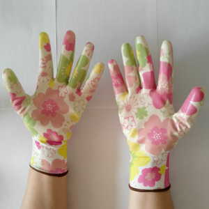 Guscio floreale in poliestere di buona qualità con rivestimento in Nitrile da donna usa guanti da lavoro da giardino - Product Image 2