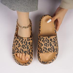 Nueva Llegada Mujeres Tendencia Diapositivas Planas Ligero Estampado <span class=keywords><strong>de</strong></span> leopardo Nube Cojín Diapositiva Sandalia Estampado <span class=keywords><strong>de</strong></span> leopardo Nube Sandalia Diapositiva - Product Image 6