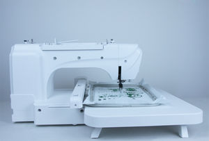 JUKKY Machine à coudre <span class=keywords><strong>et</strong></span> à broder avec grand écran couleur <span class=keywords><strong>et</strong></span> ordinateur, plus de 300 types de motifs, puissance 55W - Product Image 4