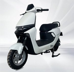 Scooter à deux roues Fashion White 1000W 1200W 1500W avec phare - Product Image 6