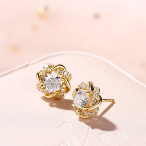 Orecchini E2363 in Oro con Diamanti, Taglio Brillante Rotondo, Gioielli di Lusso Naturali per Donna - Product Image 5