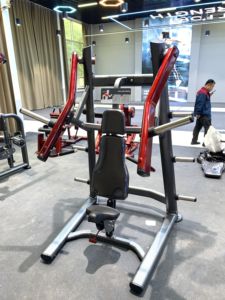 Máquina de Ejercicios Profesional para Gimnasio Comercial TZ-8301, Prensa de Pecho Inclinada con Carga de Discos - Product Image 2