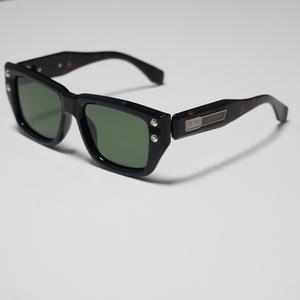 Gafas de sol polarizadas con montura cuadrada Jw 6007p para hombre, montura de plástico y metal negra, protección UV400, gafas de sol para exteriores. - Product Image 1