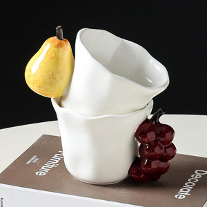 Tazza in Ceramica Porcellana JADE con Coperchio, Confezione Regalo per San Valentino e Compleanno, Design Creativo per Caffè e Frutta, Pratica per Ragazze - Product Image 1