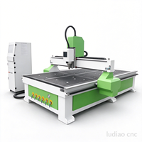 Machine de gravure CNC 1325 à broche unique avec table à vide, routeur CNC pour le travail du bois et la sculpture de portes d'armoires