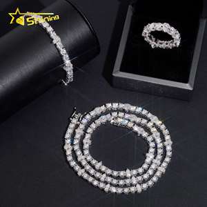 <span class=keywords><strong>Set</strong></span> di Gioielli Trendy per Donna in <span class=keywords><strong>Argento</strong></span> Sterling 925 con Moissanite VVS, Anello, Bracciale e Collana Certificati GRA - Product Image 1
