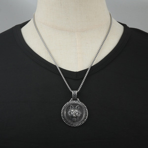 Collar de Acero Inoxidable con Colgante de Lobo, Estilo Punk Retro para Hombre, Color Plateado 24096 - Product Image 4