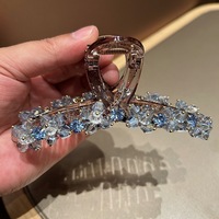 Barrettes à cheveux pour filles, style chic et féerique, ornées de perles de cristal, accessoires de cheveux exquis, fabrication artisanale, pinces à cheveux en plastique, bijoux, fleur en cristal, pince à cheveux en forme de requin