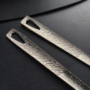 ชุดอุปกรณ์ครัวไทเทเนียมแท้ 3 ชิ้น ด้ามจับแบบตอกลาย ตะหลิว ช้อนรู ทัพพี ใช้กับเตาอบได้ ล้างมือเท่านั้น - Product Image 4