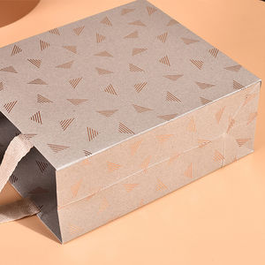 Bolsas de Papel Impresas con Logotipo Personalizado, Fabricante de Bolsas de Regalo al por Mayor con Asa para Comercios o Eventos - Product Image 4